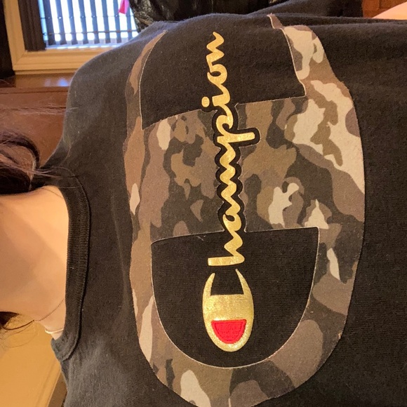 Black Champion t-shirt - Picture 2 of 5